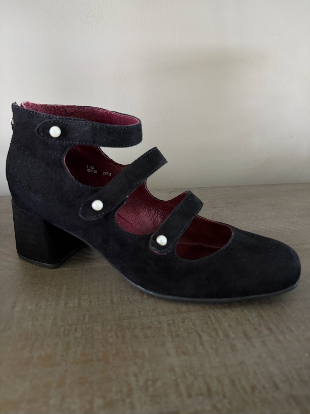 Ono Fluorite Black Suede Zipper Pump - Size 8.5